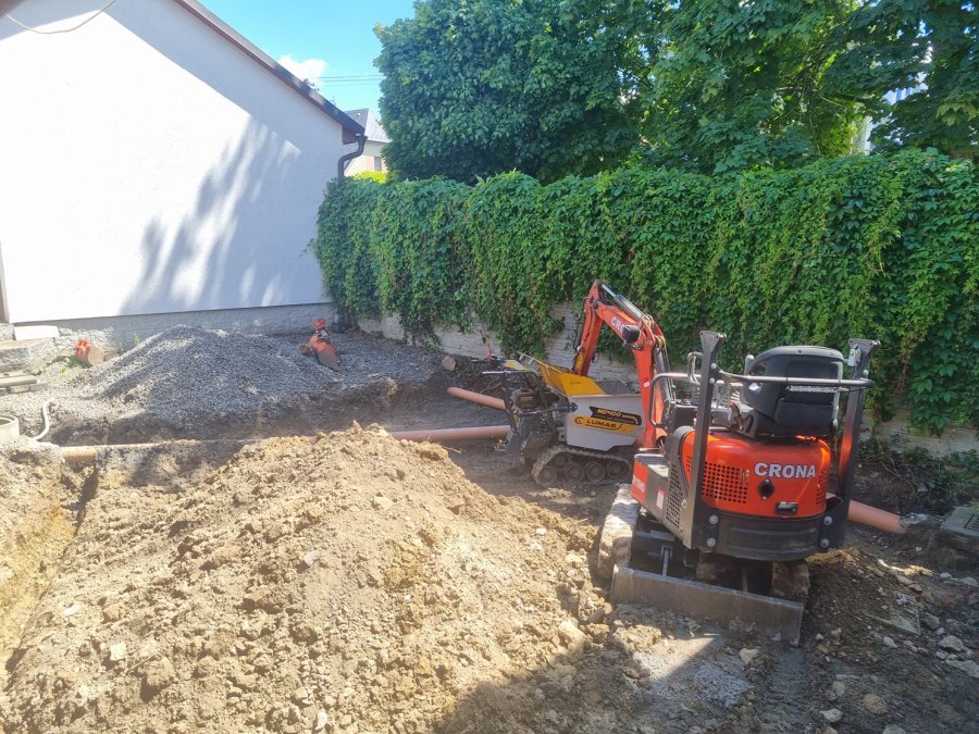 Výkopové práce, rozvody 2. Rekonstrukce koupelny, kuchyně a interiéru byt Svitavy, Hradec Králové | Pemtrade.cz