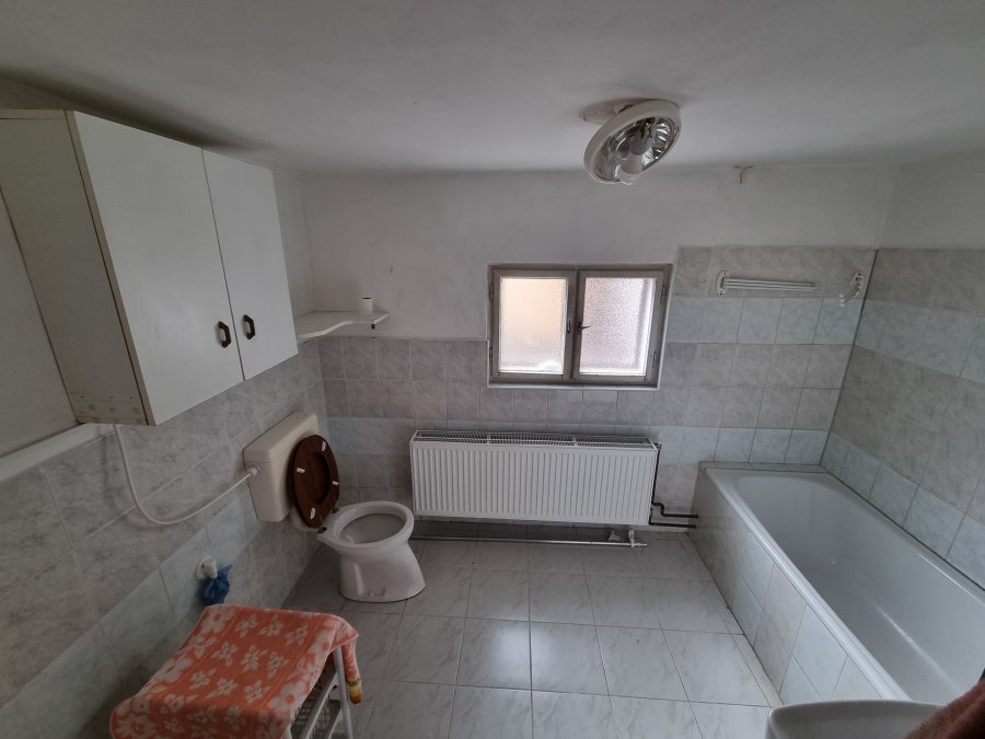 Původní stav přístavku a dvorku. Rekonstrukce koupelny a interiéru bytu Svitavy, Hradec Králové | Pemtrade.cz