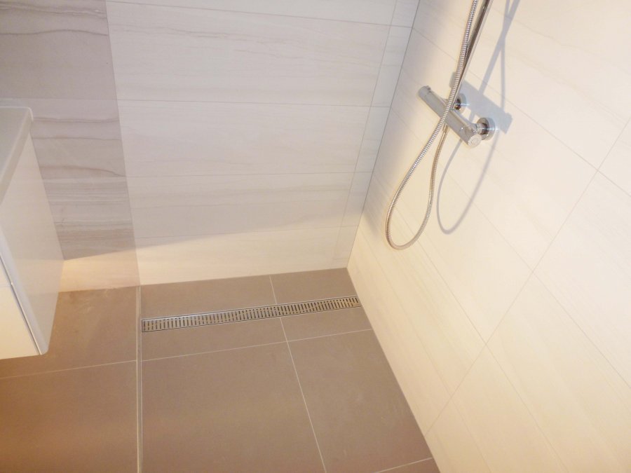 ACO odtokový rošt ShowerDrain C 985 mm, design Wave | Koupelny-svitavy.cz